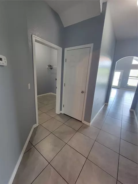 Entry Way - 2734 Rochelle Dr, Winter Haven, FL 33881 photo 2 of 7