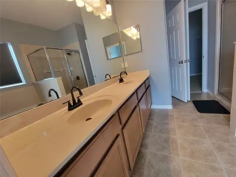 Bath - 2734 Rochelle Dr, Winter Haven, FL 33881 photo 3 of 5