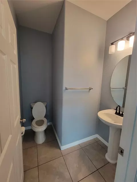 Bath - 2734 Rochelle Dr, Winter Haven, FL 33881 photo 1 of 5