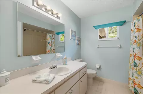 Bath - 10689 SE 174th Loop, Summerfield, FL 34491 photo 1 of 3