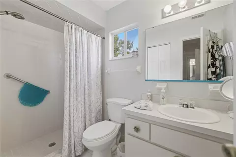Bath - 10689 SE 174th Loop, Summerfield, FL 34491 photo 3 of 3