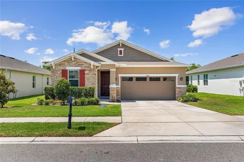 10200 Spring Lake Dr, Clermont, FL 34711