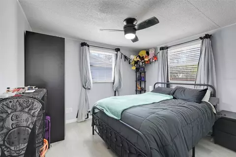 Bedroom - 1009 E Hazzard Ave, Eustis, FL 32726 photo 1 of 2
