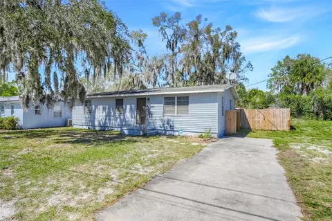 1009 E Hazzard Ave, Eustis, FL 32726