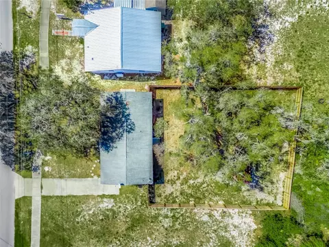 View/Area - 1009 E Hazzard Ave, Eustis, FL 32726 photo 2 of 4