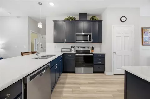 Kitchen - 5149 SW 107th Loop, Ocala, FL 34476 photo 3 of 4