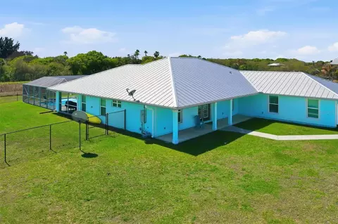 6165 1st St SW, Vero Beach, FL 32968