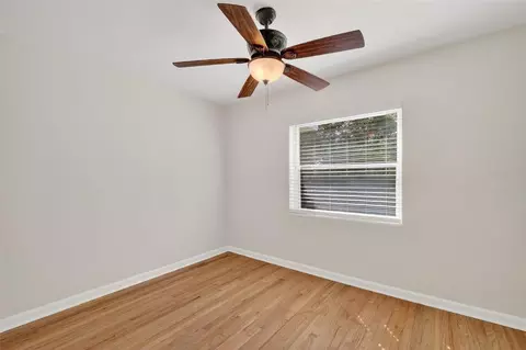 Bedroom - 436 E Atwater Ave, Eustis, FL 32726 photo 4 of 7