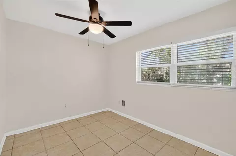 Bedroom - 436 E Atwater Ave, Eustis, FL 32726 photo 6 of 7