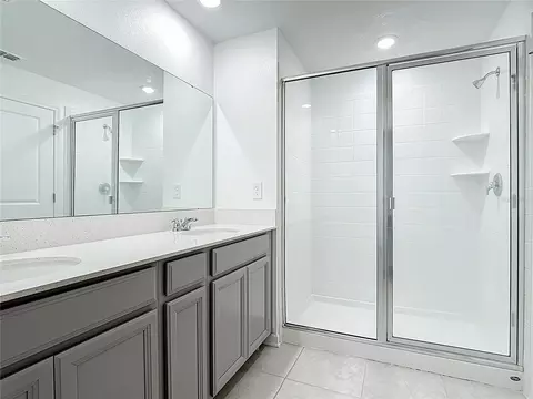 Bath - 441 Macarthur St, Bartow, FL 33830 photo 2 of 4