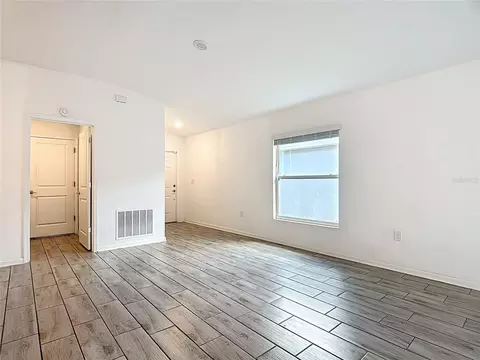 Living - 441 Macarthur St, Bartow, FL 33830 photo 3 of 5