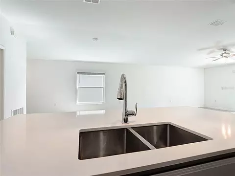 Kitchen - 441 Macarthur St, Bartow, FL 33830 photo 6 of 6