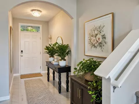 Entry Way - 3048 Bethpage Loop, Mount Dora, FL 32757 photo 2 of 5