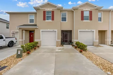 1041 Lido Dr, Howey In The Hills, FL 34737