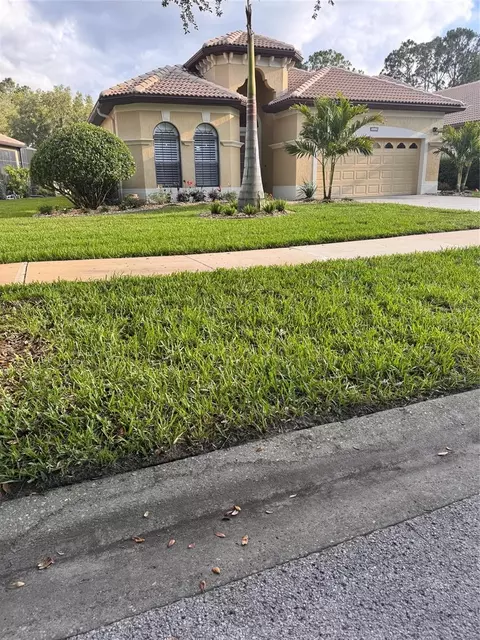 9512 Serra Ct, Howey In The Hills, FL 34737