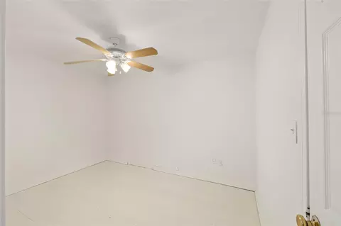 Bedroom - 111 E Charlotte Ave, Eustis, FL 32726 photo 1 of 2