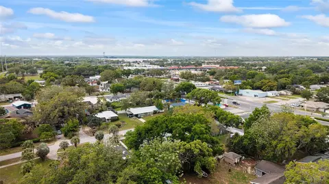 View/Area - 111 E Charlotte Ave, Eustis, FL 32726 photo 10 of 10