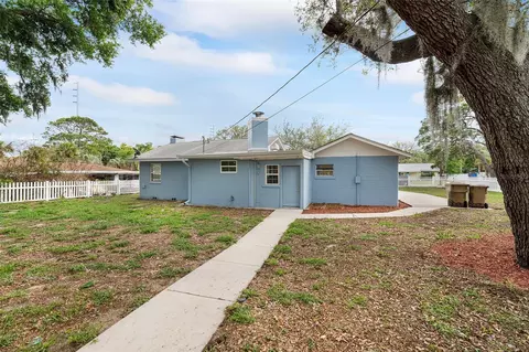 Exterior - 111 E Charlotte Ave, Eustis, FL 32726 photo 14 of 15