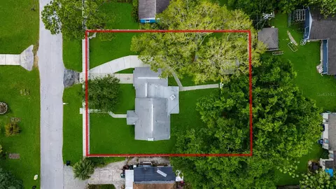 View/Area - 111 E Charlotte Ave, Eustis, FL 32726 photo 6 of 12