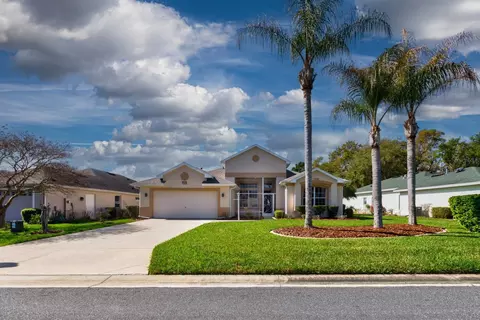 27525 Discover Ct, Leesburg, FL 34748