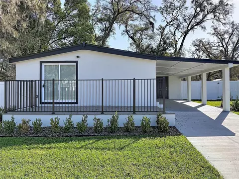 31700 Orange St, Sorrento, FL 32776