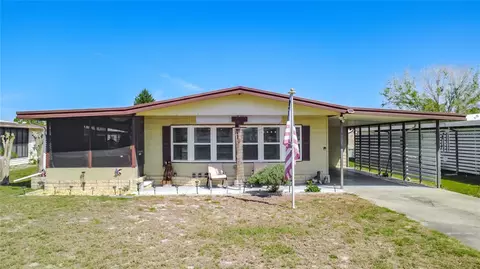 1437 Mohawk Cir, Tavares, FL 32778