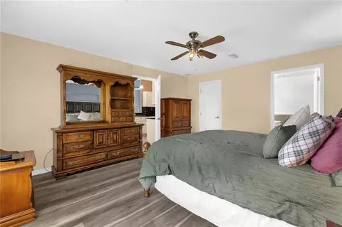 Bedroom - 8506 SW 136th Loop, Ocala, FL 34473 photo 2 of 7