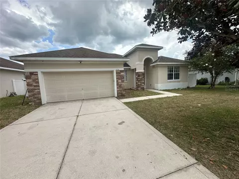 2721 Athens Dr, Leesburg, FL 34748