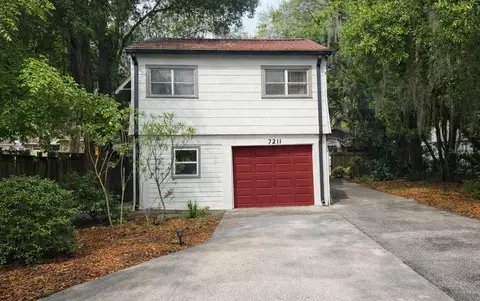 721 12 Park Dr, Leesburg, FL 34748