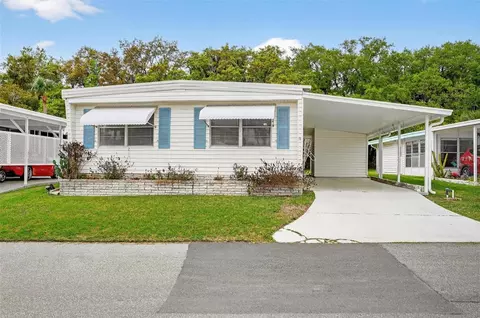 7 Cocos Plumosa Dr #A, Eustis, FL 32726