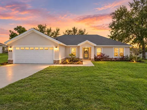 206 Shannon Ln, Lady Lake, FL 32159