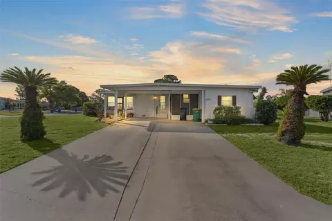 1227 Nassau Cir, Tavares, FL 32778