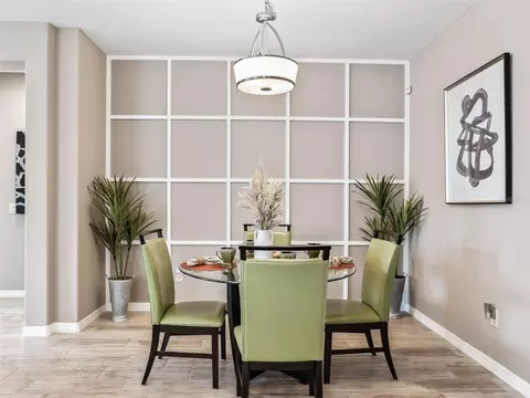 Dining - 5662 NW 40th Loop, Ocala, FL 34482 photo 2 of 4