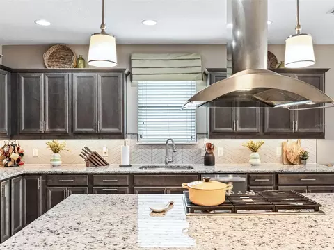 Kitchen - 5662 NW 40th Loop, Ocala, FL 34482 photo 6 of 11