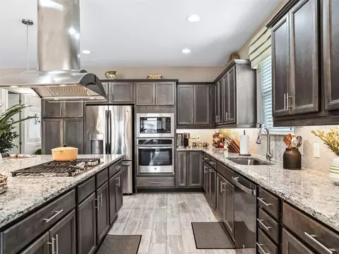 Kitchen - 5662 NW 40th Loop, Ocala, FL 34482 photo 7 of 11