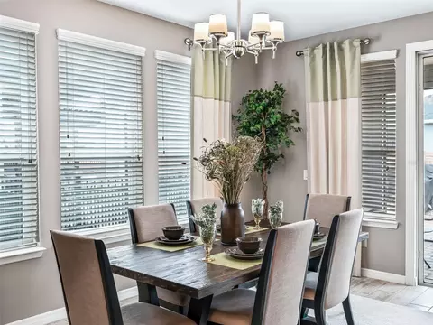 Dining - 5662 NW 40th Loop, Ocala, FL 34482 photo 3 of 4