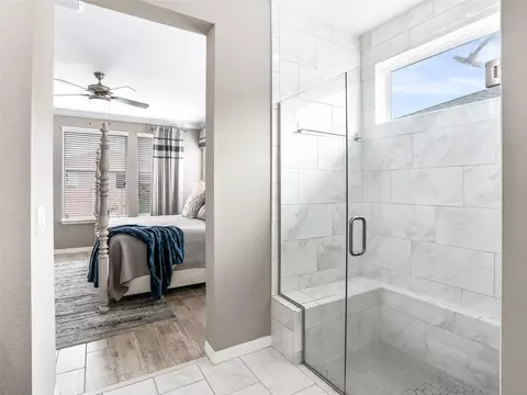 Bath - 5662 NW 40th Loop, Ocala, FL 34482 photo 1 of 4