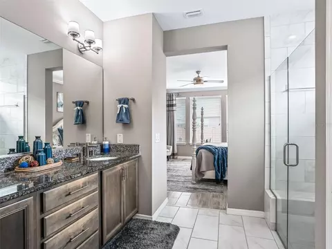Bath - 5662 NW 40th Loop, Ocala, FL 34482 photo 3 of 4
