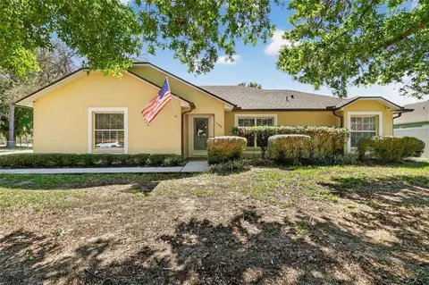 11748 Ocklawaha Dr, Leesburg, FL 34788