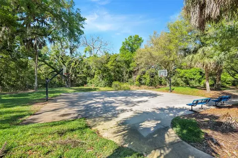 Exterior - 413 Split Oak Ct, Eustis, FL 32736 photo 6 of 8