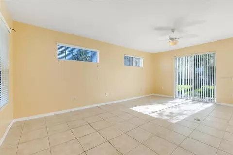 Living - 413 Split Oak Ct, Eustis, FL 32736 photo 3 of 6