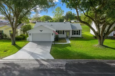 936 Orchid St, Lady Lake, FL 32159