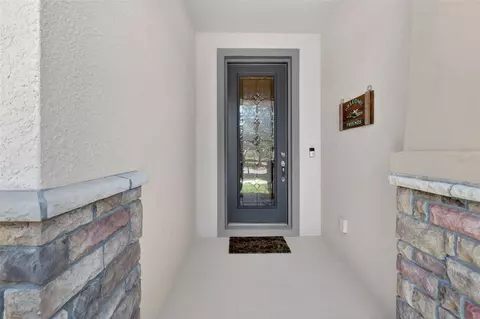 Entry Way - 30112 Kladruby Pt, Mount Dora, FL 32757 photo 3 of 4