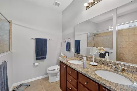 Bath - 30112 Kladruby Pt, Mount Dora, FL 32757 photo 2 of 4
