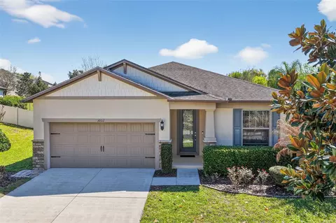 Exterior - 30112 Kladruby Pt, Mount Dora, FL 32757 photo 8 of 10