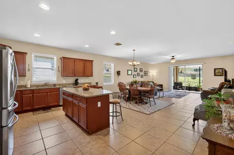 Kitchen - 30112 Kladruby Pt, Mount Dora, FL 32757 photo 8 of 8