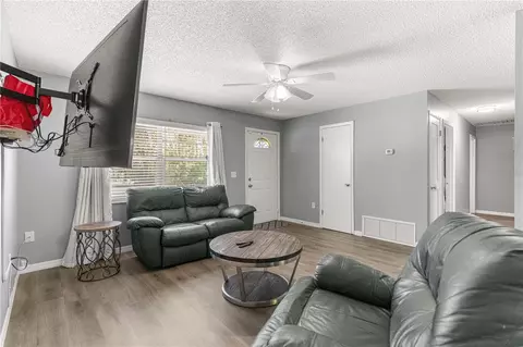 Living - 1905 Virginia Ave, Eustis, FL 32726 photo 3 of 4