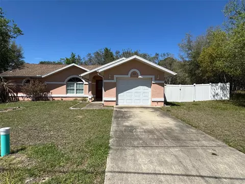 Exterior - 426 Spring Ln, Ocala, FL 34472 photo 2 of 8