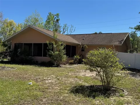 Exterior - 426 Spring Ln, Ocala, FL 34472 photo 6 of 8
