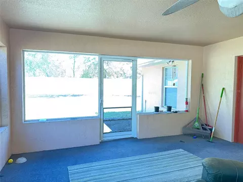 Exterior - 426 Spring Ln, Ocala, FL 34472 photo 4 of 8